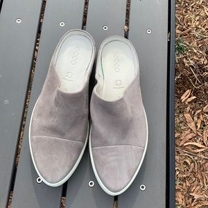 Slip in gray Ecco sneakers.